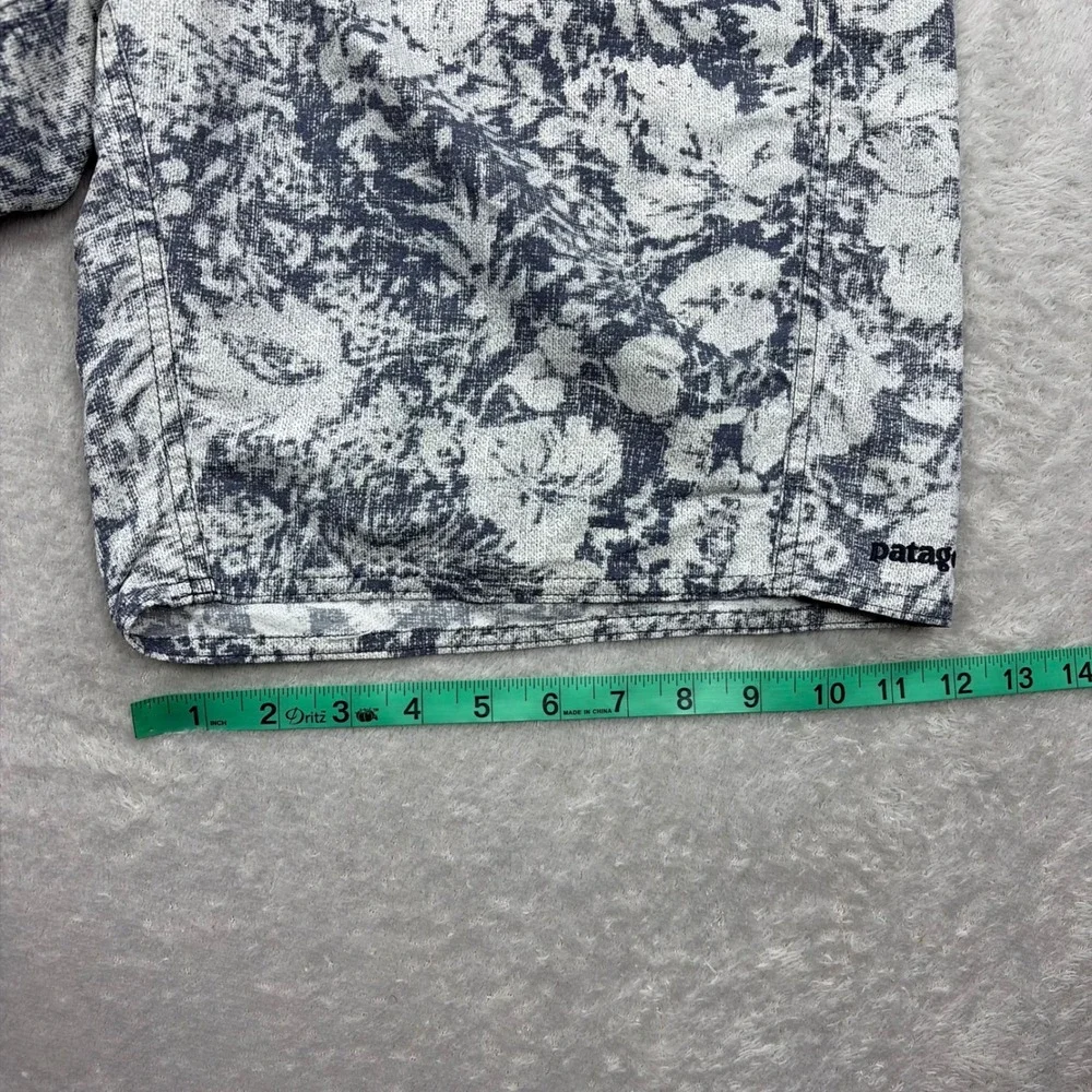Patagonia Board Shorts Mens 34 Grey Floral Tropical Print Lace Up Zipper Pocket